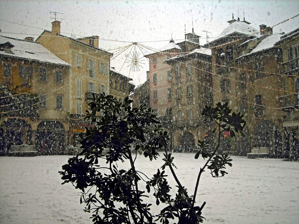 Praça do Mercado Antigo - Domodossola | Secret World Trip Planner