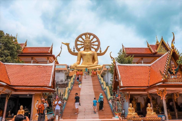 ワット・プラヤイ(大仏殿) - Ko Samui District | Secret World Trip Planner