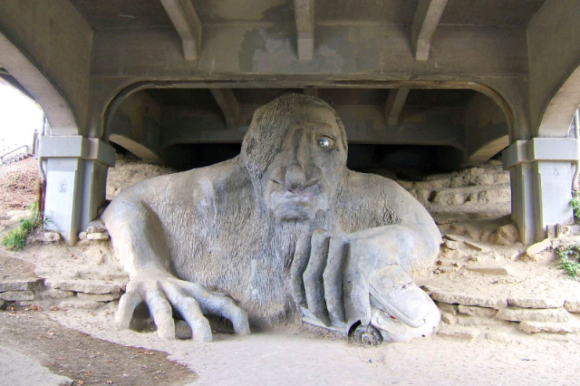 Troll de Fremont - Seattle | Secret World Trip Planner