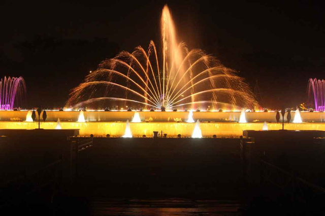 Фонтан радости - Kolkata | Secret World Trip Planner