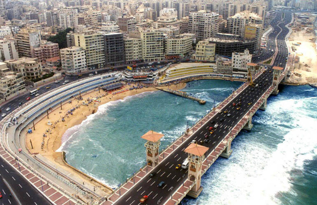 Aleksandria Corniche - Bab Sharqi | Secret World Trip Planner