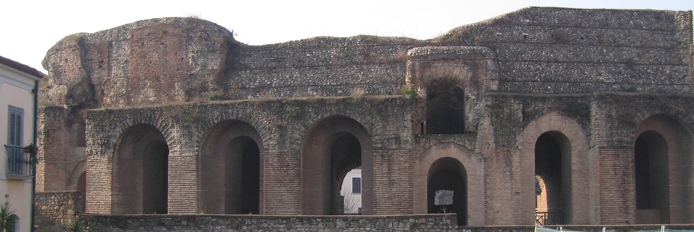 Anfiteatro Romano - Benevento | Secret World Trip Planner