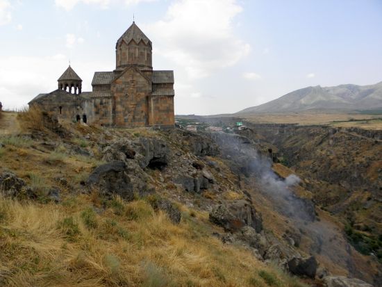 Monastero di Saghmosavank - Aragatsotn | Secret World Trip Planner