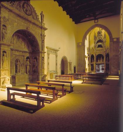 Chiesa di San Giovanni a Carbonara - Napoli | Secret World Trip Planner