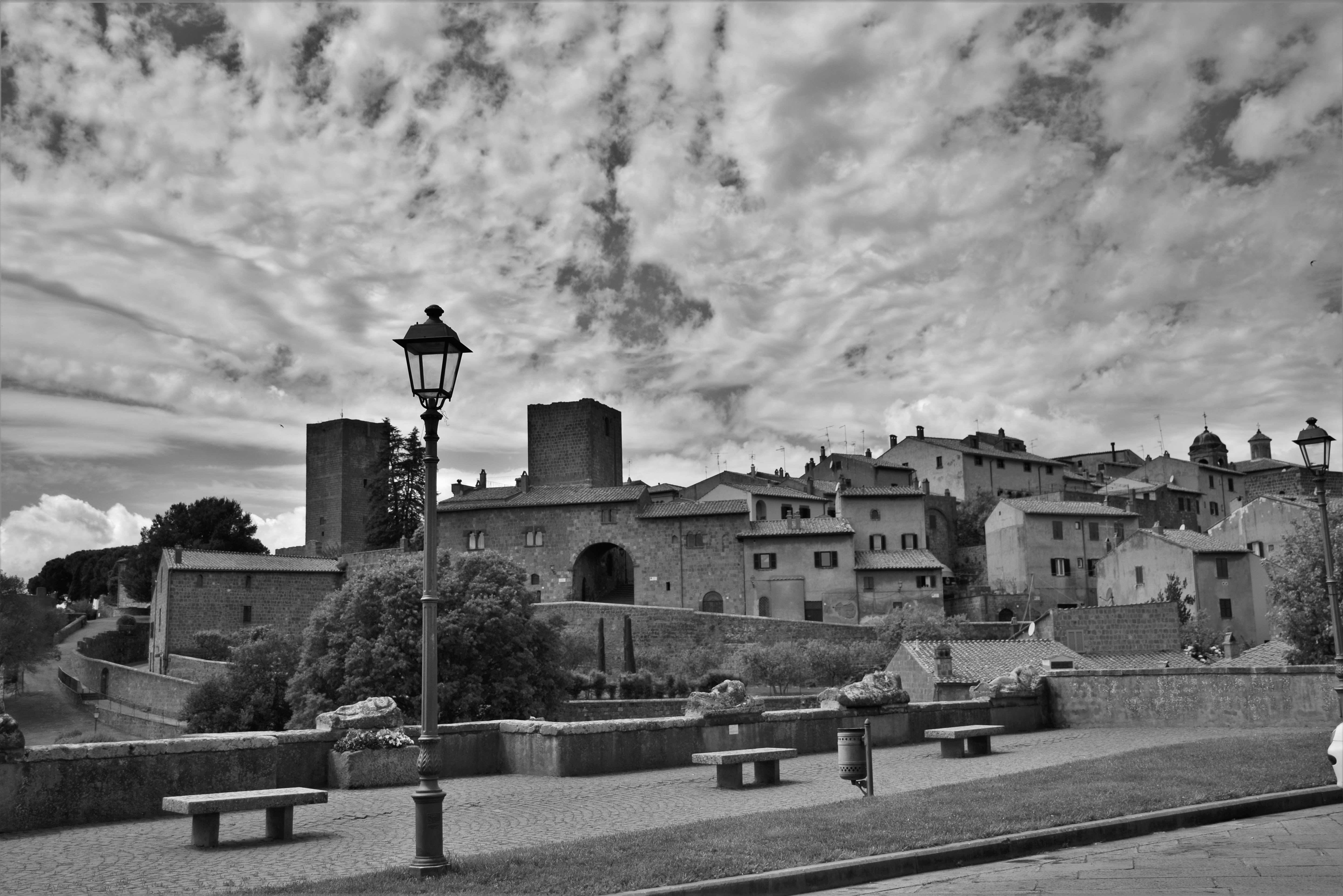 Entdecken Sie die verborgene Schönheit von Tuscania - 01017 Tuscania VT | Secret World Trip Planner