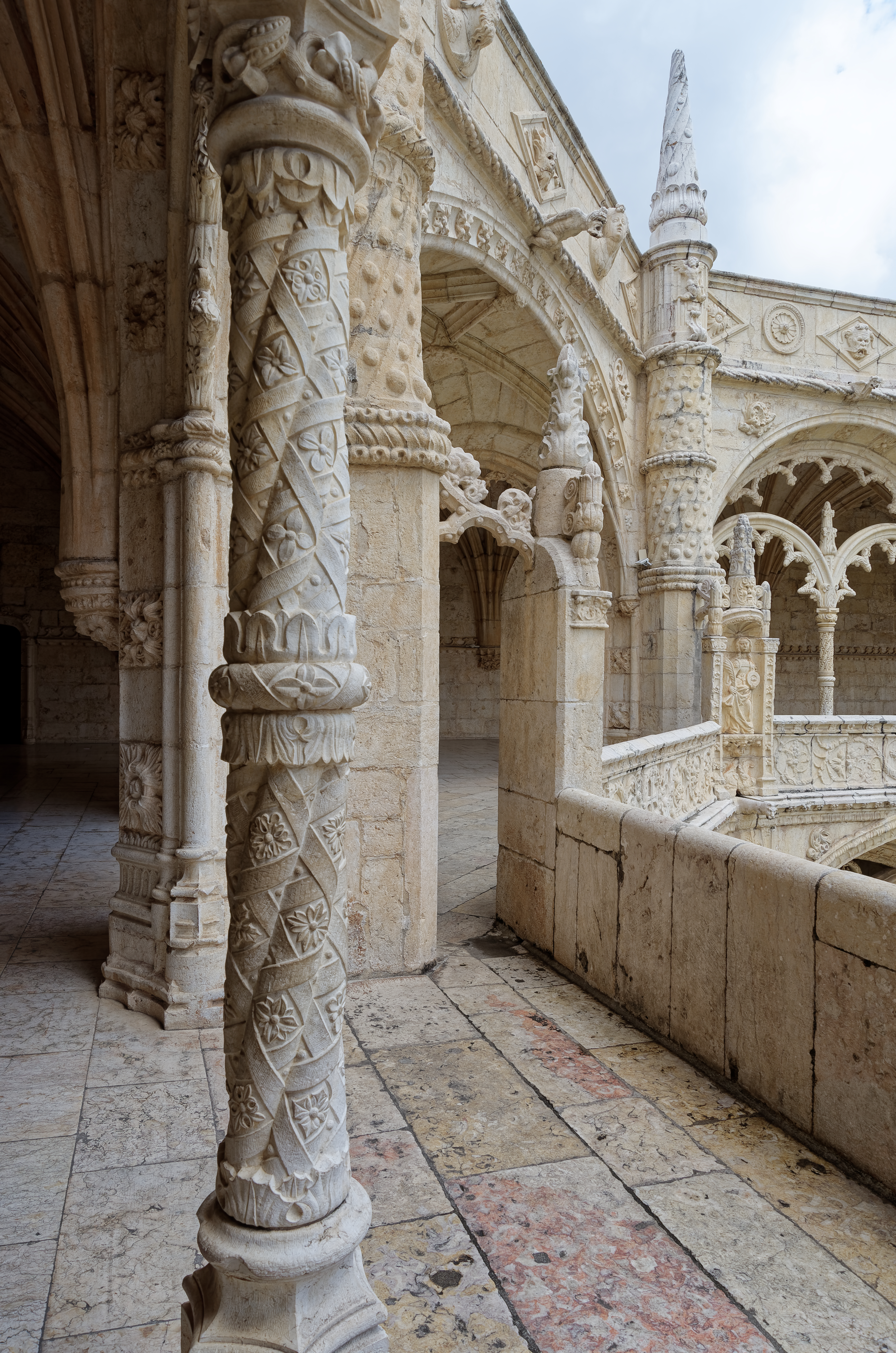 探索里斯本的热罗尼莫斯修道院之美 - Praça do Império 1400-206 Lisboa | Secret World Trip Planner