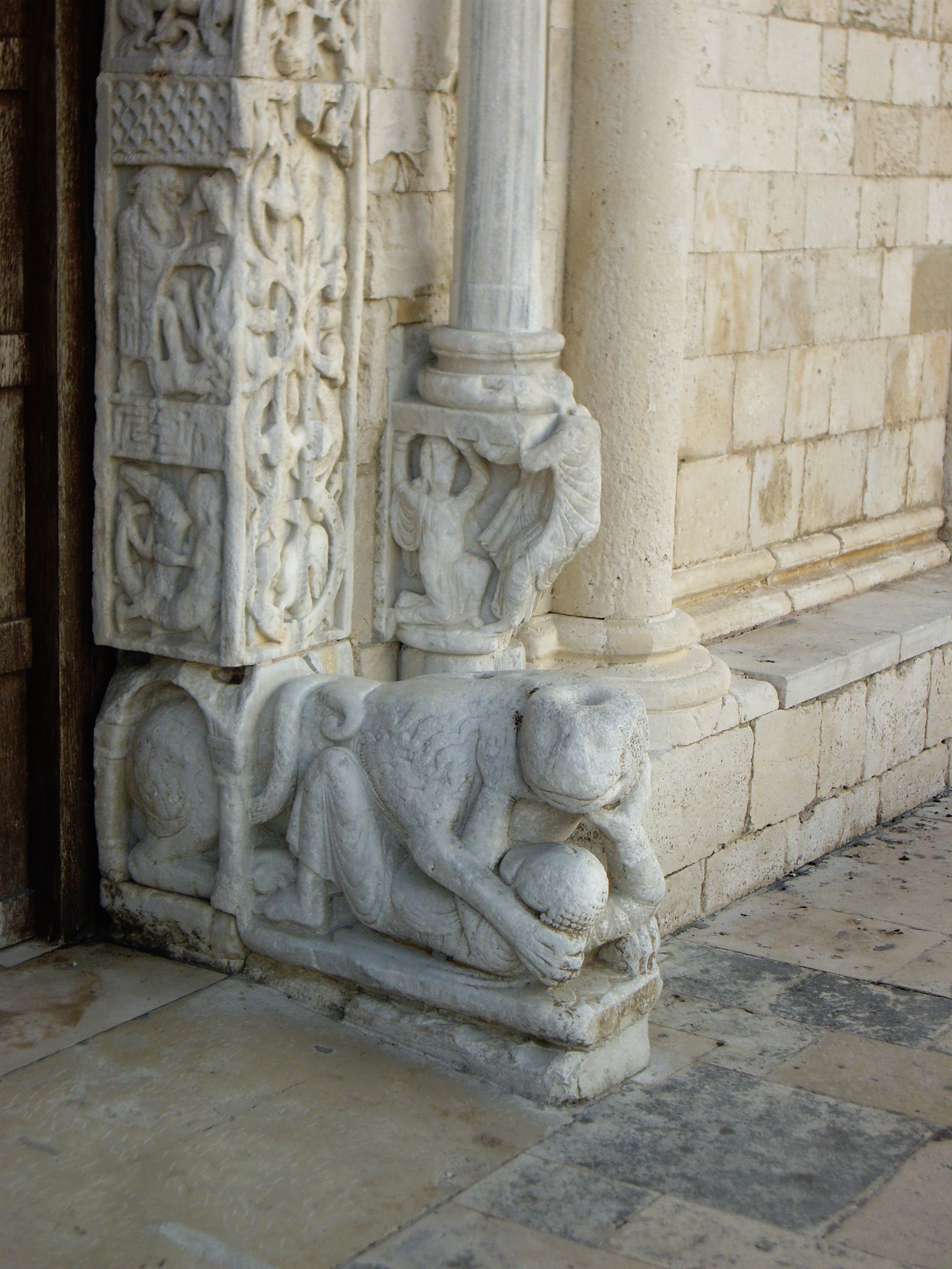 Cattedrale di Trani - Trani | Secret World Trip Planner