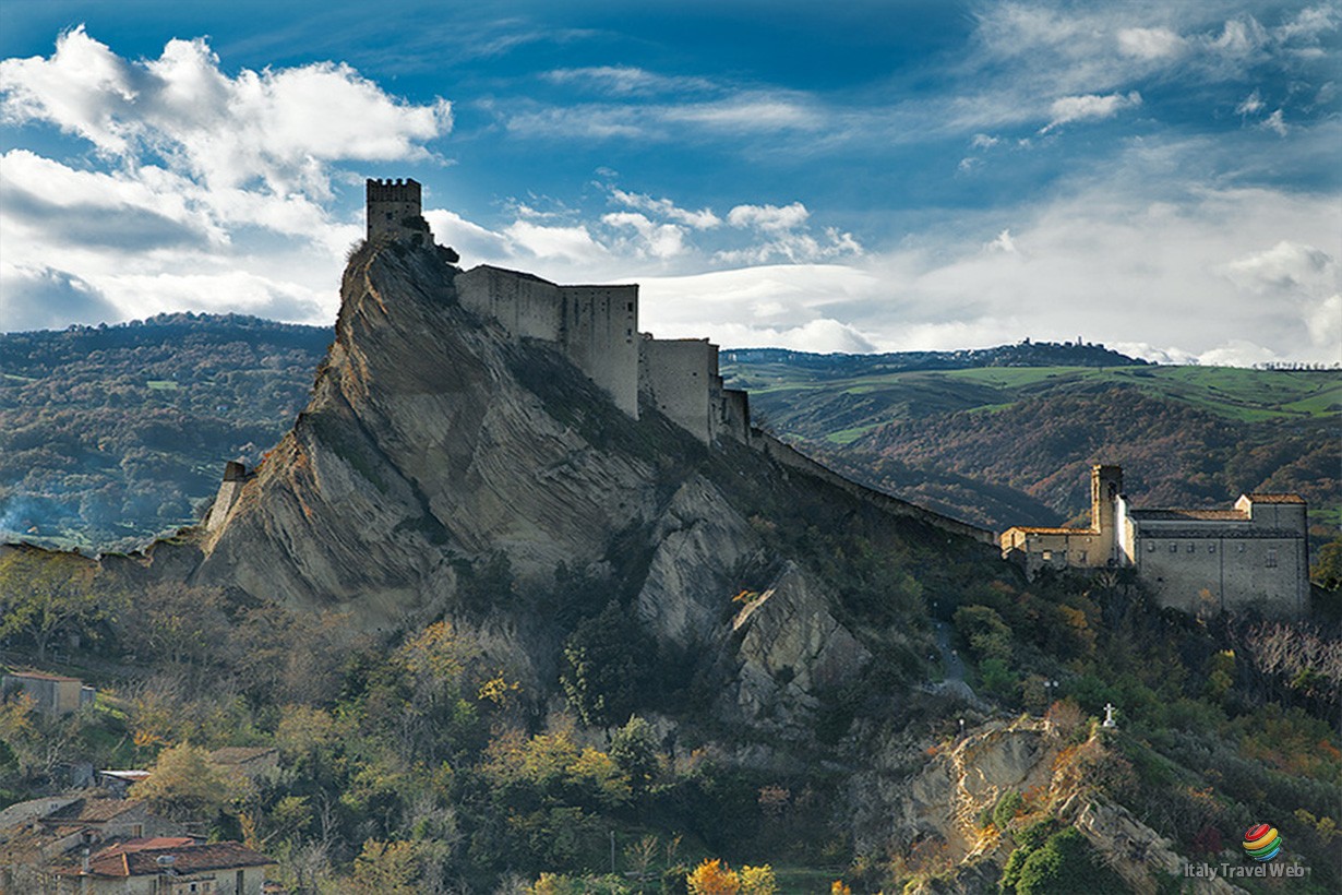 Castello di Roccascalegna — Roccascalegna
