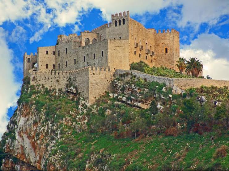Castello di Caccamo - Caccamo | Secret World Trip Planner