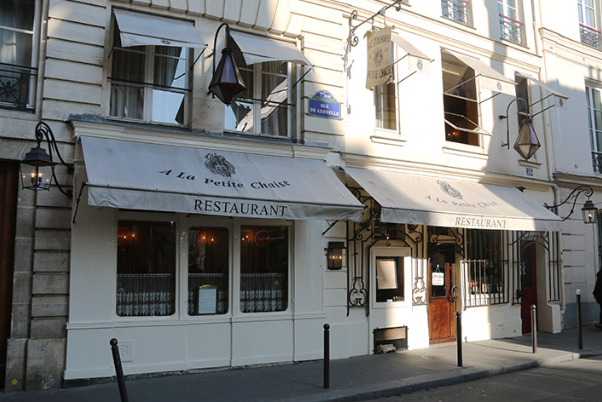 Paris: Restaurante La Petite Chaise - Paris | Secret World Trip Planner