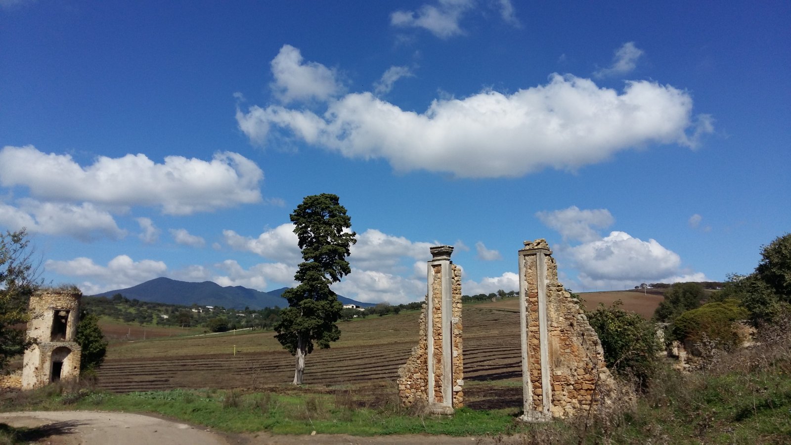 Il Complesso archeologico di Torre degli Embrici - Rionero In Vulture | Secret World Trip Planner