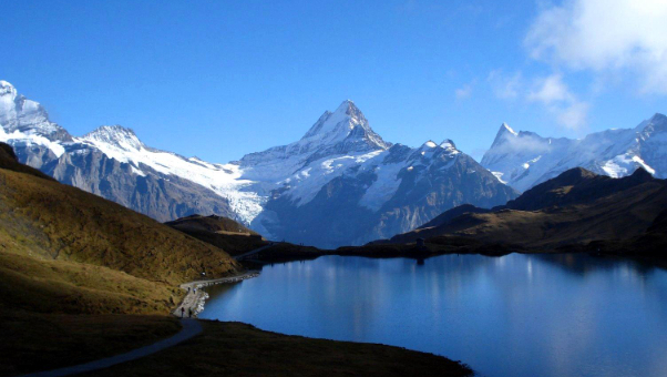 Jezioro Bachalpsee - Grindelwald | Secret World Trip Planner