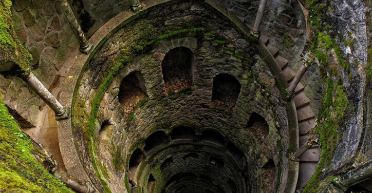 Los pozos de iniciación masónica de la Quinta da Regaleira — Sintra