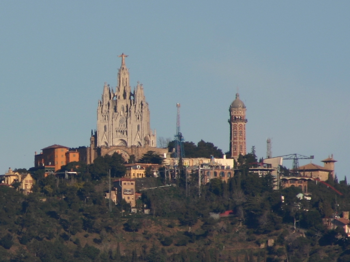 Barcellona i spektakularna Katedra Tibidabo del Sagrat Cor-sekretny świat - Barcellona | Secret World Trip Planner