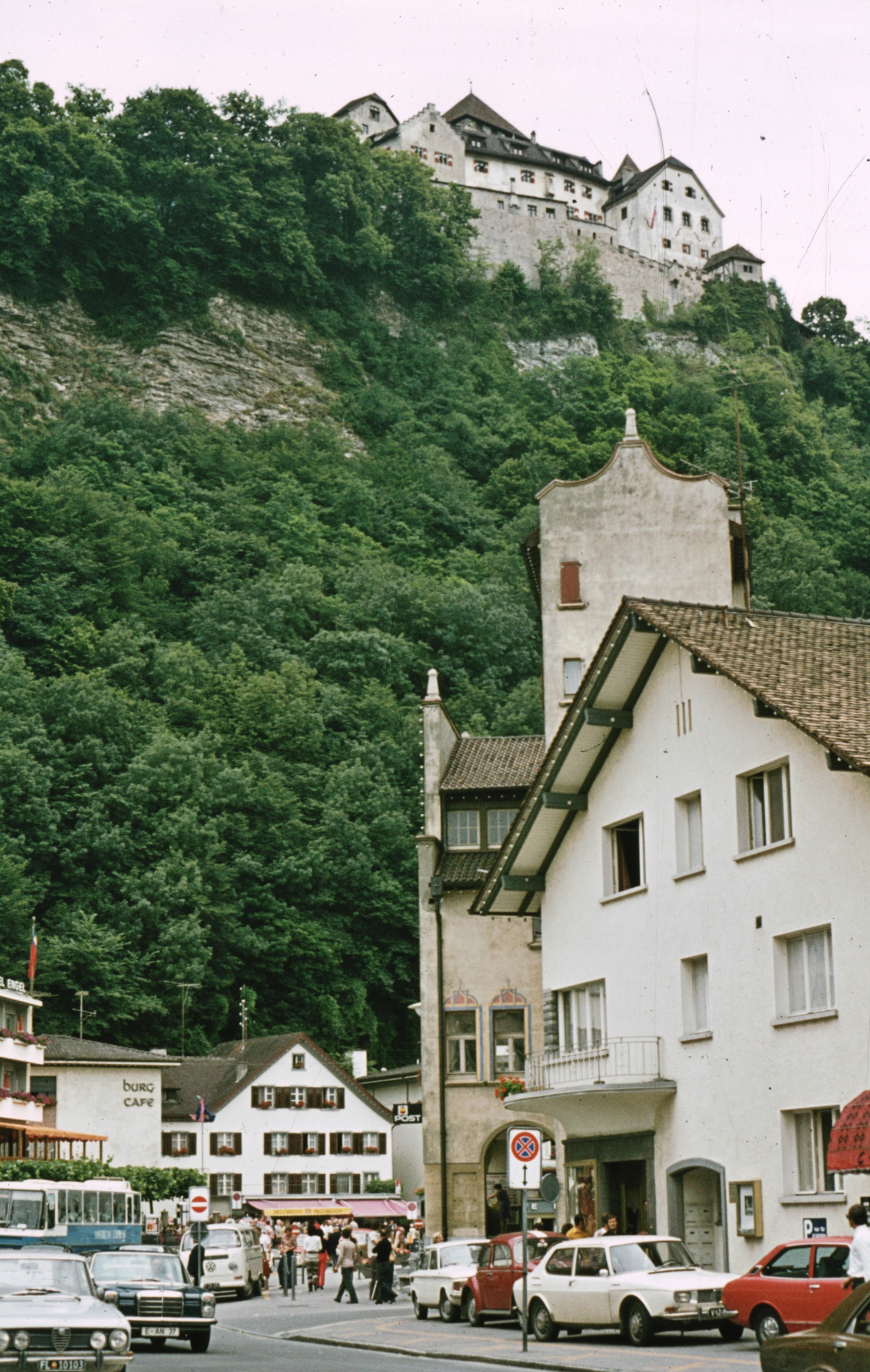 Schloss in Vaduz - Vaduz | Secret World Trip Planner
