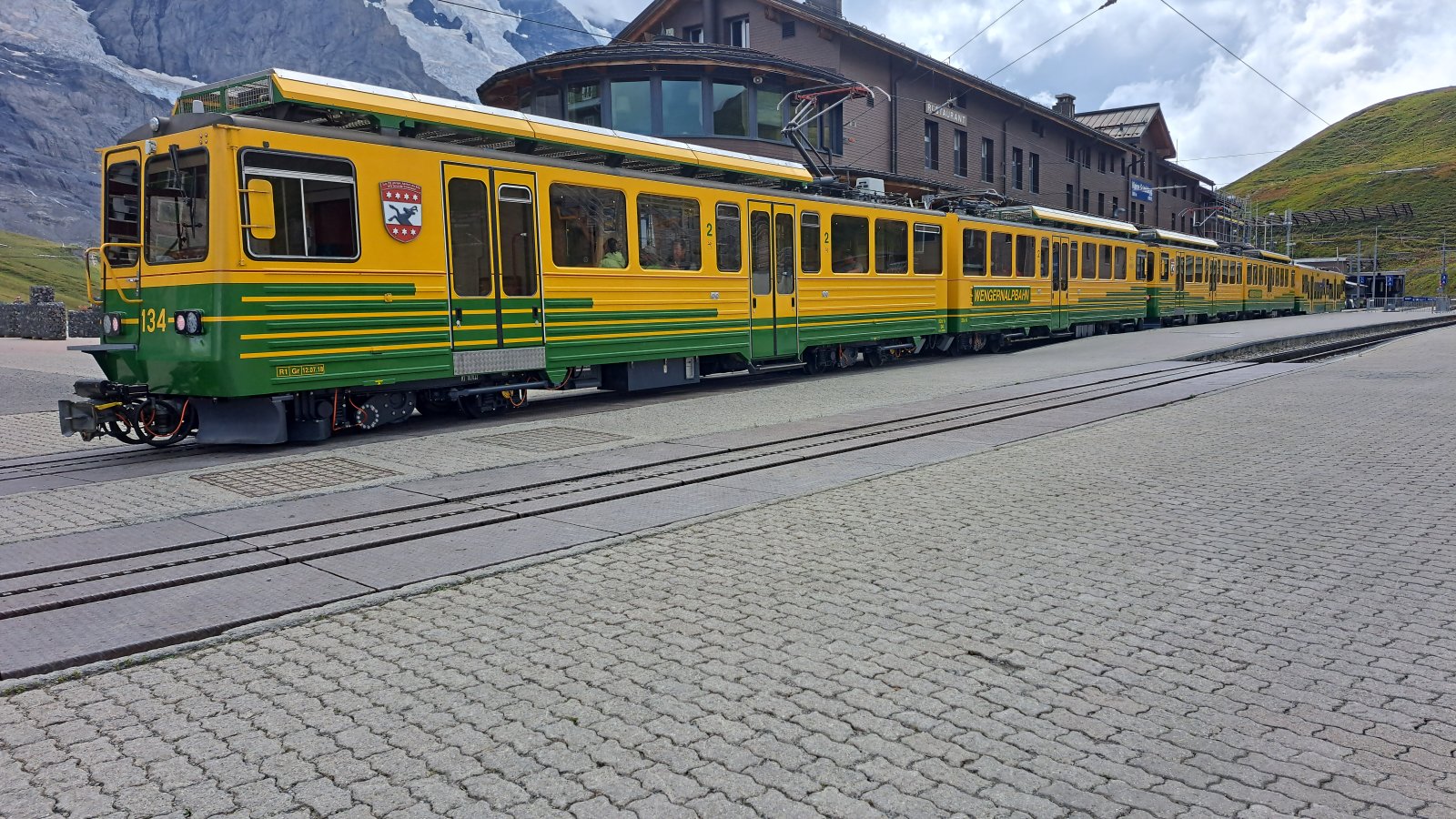Eiger: La parete nord, la più grande parete nord delle Alpi. - Grindelwald | Secret World Trip Planner
