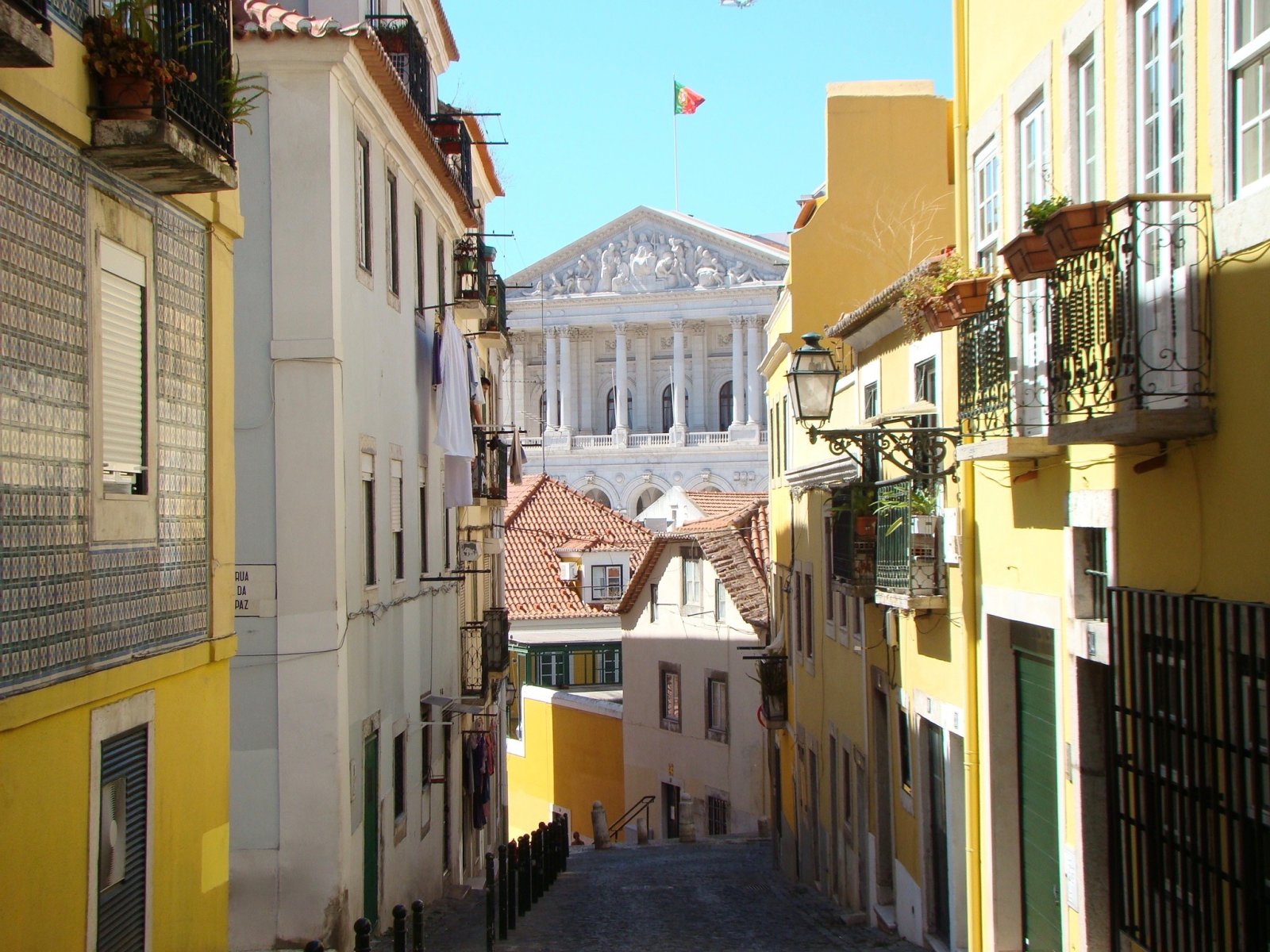 Pałac São Bento - Lisboa | Secret World Trip Planner