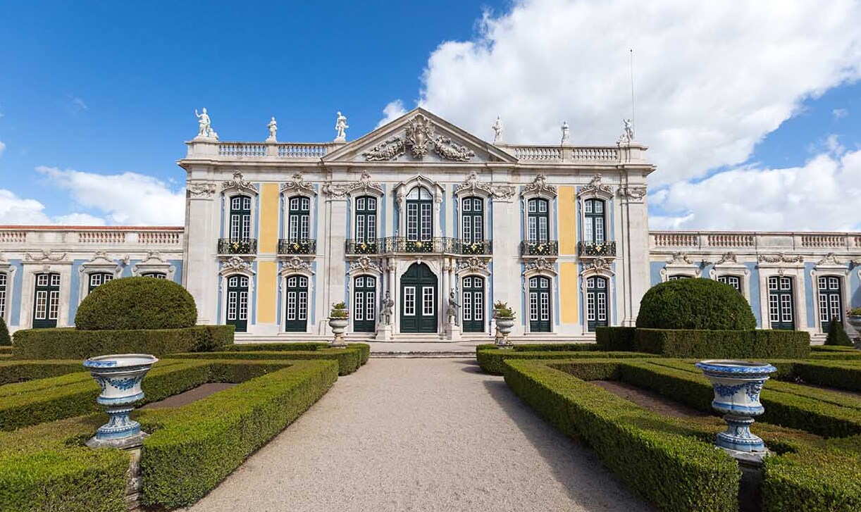 Pałac Narodowy Queluz i jego historyczne ogrody — Queluz