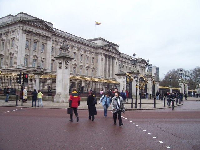 Buckingham Palace | The heart of the British monarchy - Londra | Secret World Trip Planner