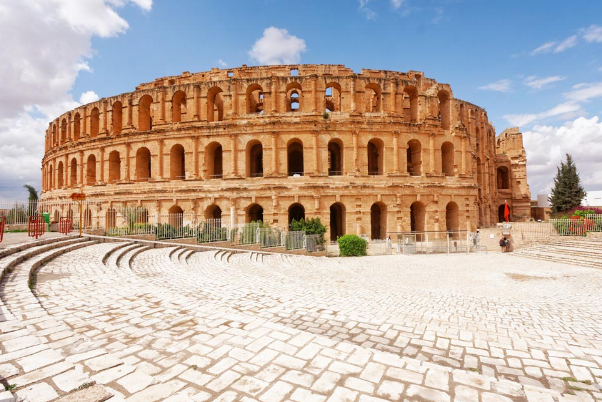 El Djem es famoso por su anfiteatro — El Jem