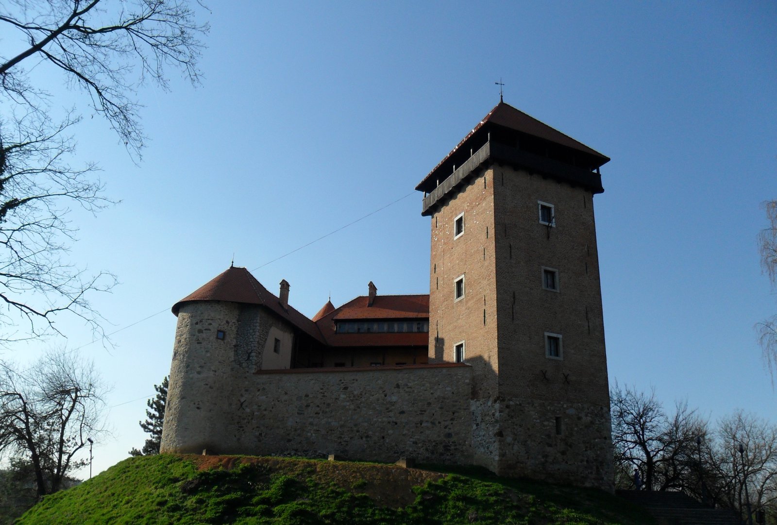 The Dubovac Castle overlooks the Croatian city Karlovac - Karlovac | Secret World Trip Planner