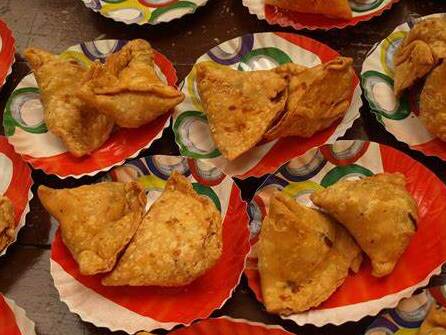 Mumbai: Samosa, the delicious dumplings... - Gurukripa | Secret World Trip Planner