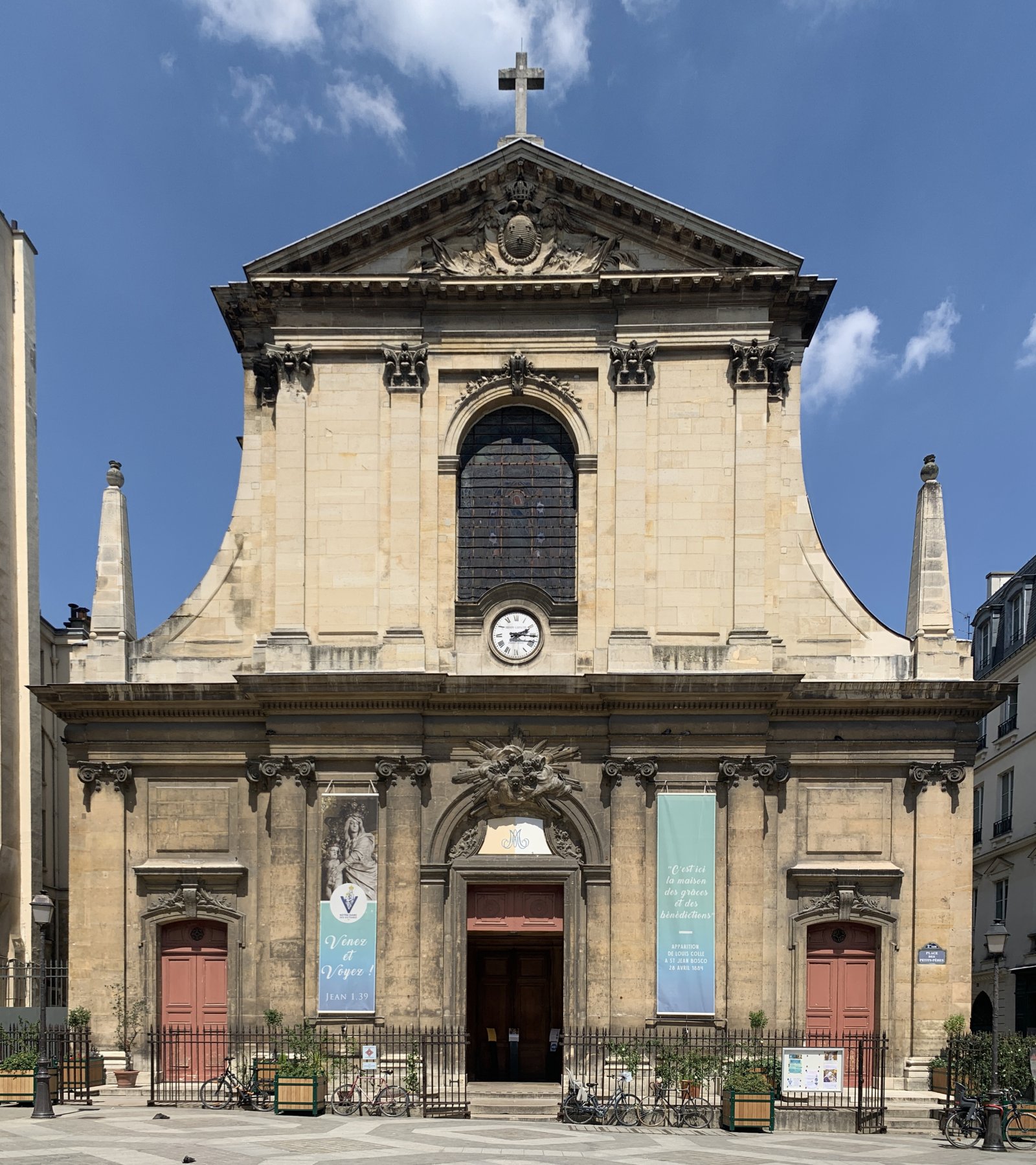Paryż : Notre-Dame des Victoires - Paris | Secret World Trip Planner