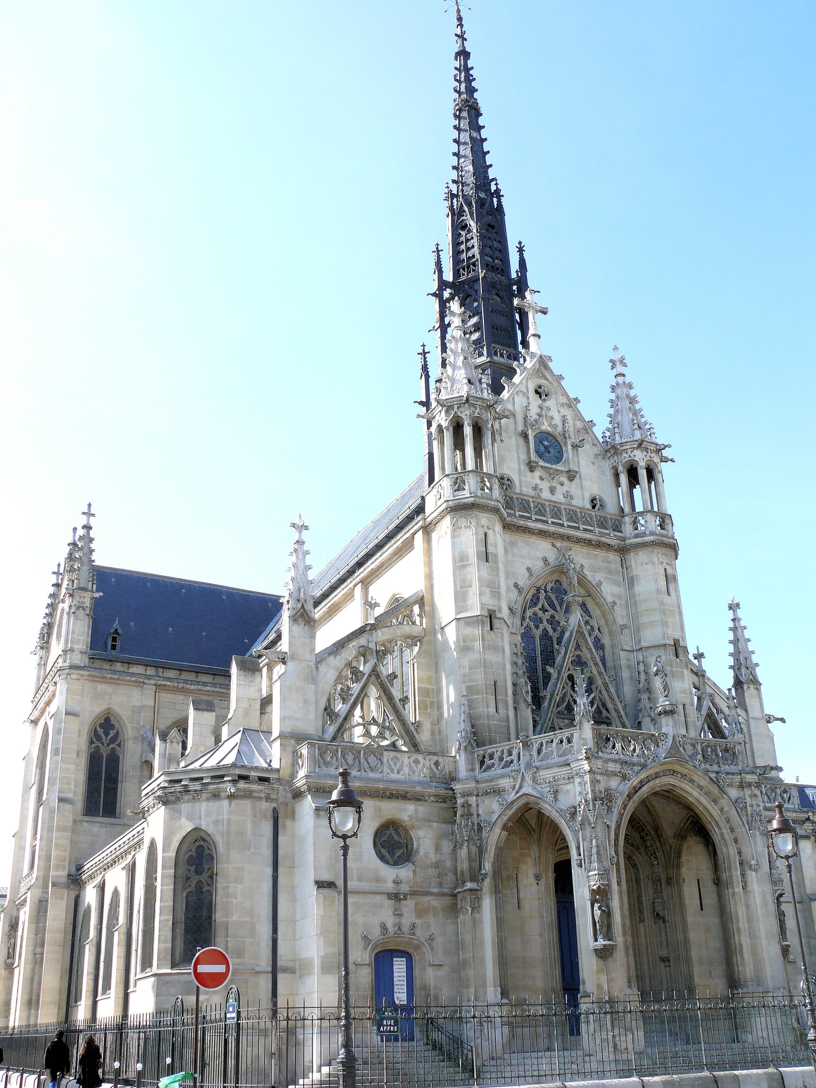 Сен-Бернар-де-ла-Шапель - Paris | Secret World Trip Planner