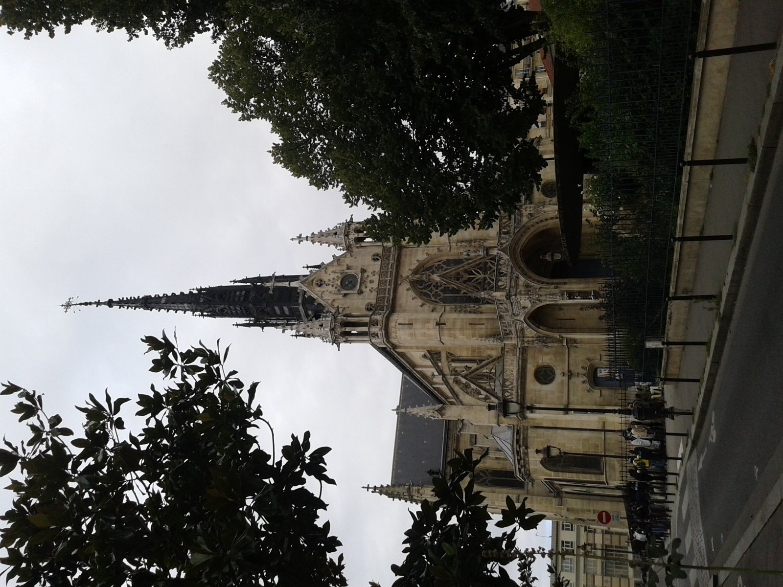Сен-Бернар-де-ла-Шапель - Paris | Secret World Trip Planner
