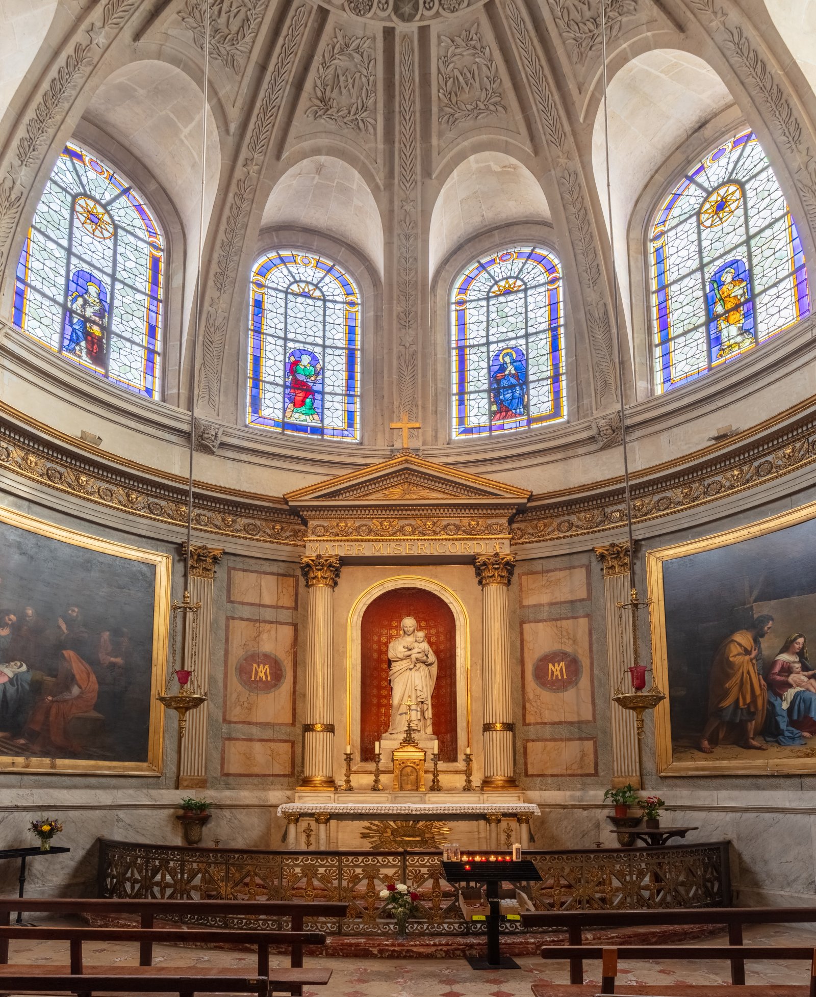 París | Saint-Étienne-du-Mont - Paris | Secret World Trip Planner