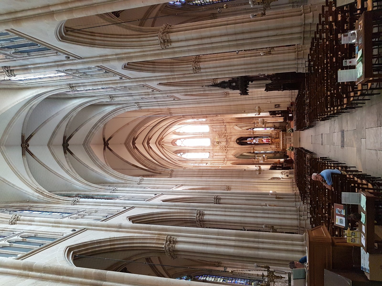 Basílica de Sainte-Clotilde - Paris - Paris | Secret World Trip Planner