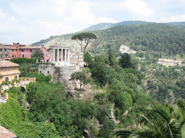 Parque de la Villa Gregoriana en Tívoli — Tivoli RM