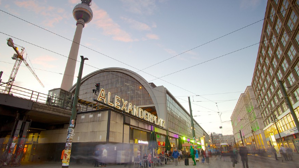 Alexanderplatz w Berlinie - Berlin | Secret World Trip Planner