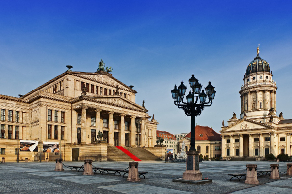 Niesamowity Gendarmenmarkt - Gendarmenmarkt | Secret World Trip Planner