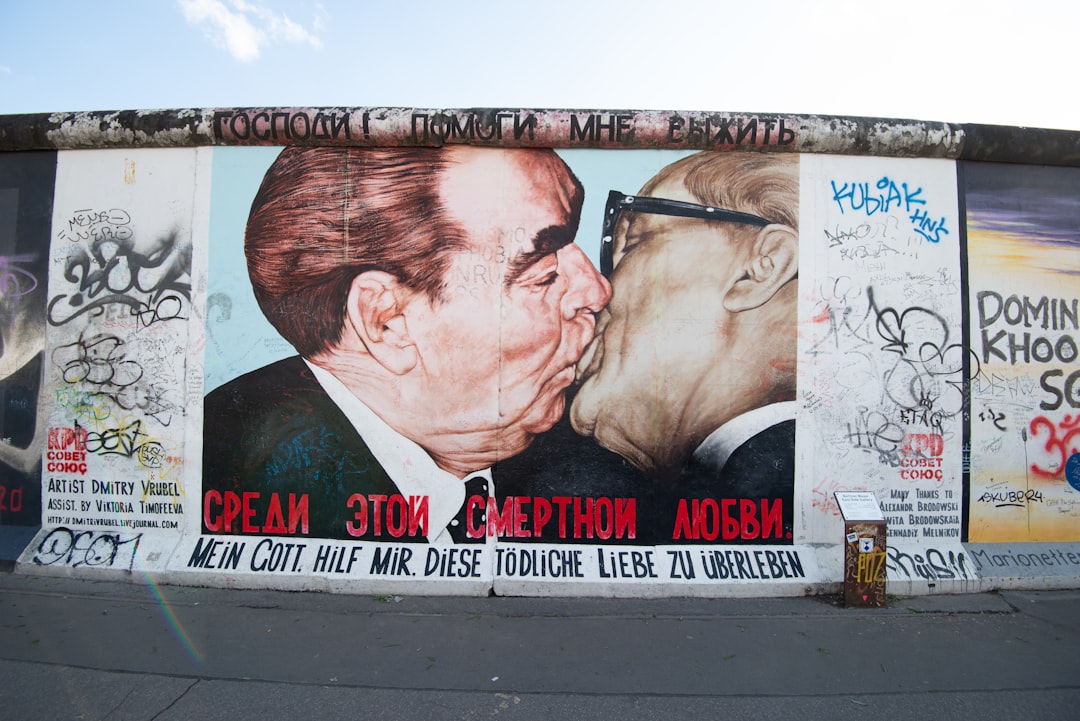 Checkpoint Charlie and the Berlin’s Wall - Berlin | Secret World Trip Planner
