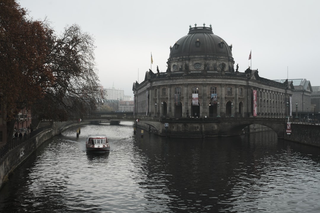 Die Museumsinsel, Berlins Heiligtum der Künste und Wissenschaften - Berlin | Secret World Trip Planner