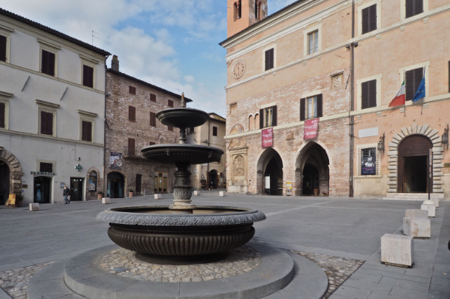 Burgerlijke en diocesane kunstgalerij van Spello - Spello | Secret World Trip Planner