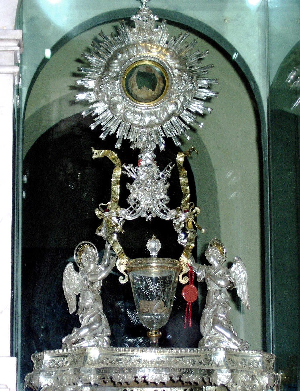 Cud Eucharystyczny w Lanciano - Lanciano | Secret World Trip Planner