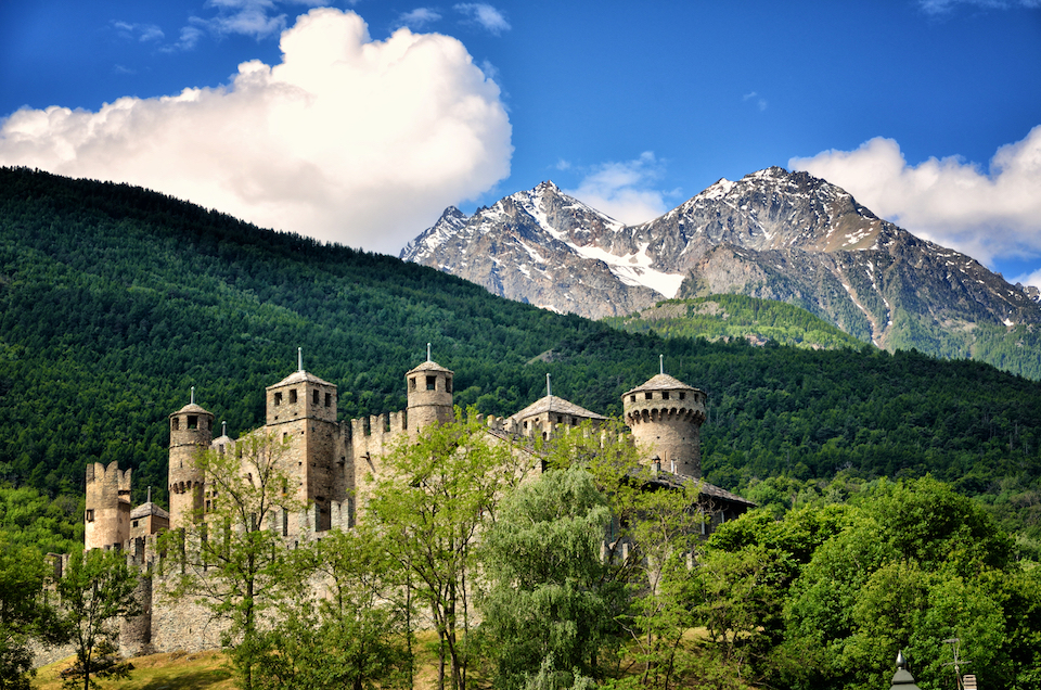 Kasteel Fenis - Fénis | Secret World Trip Planner