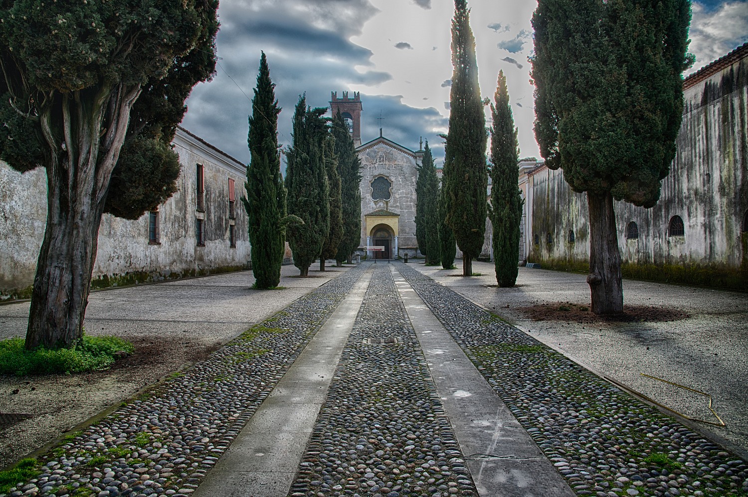 Olivetaanse Abdij van St. Nicolaas — Rodengo-Saiano