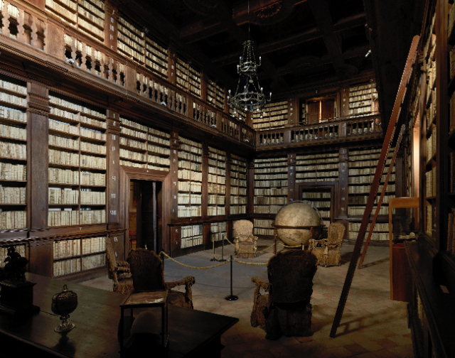 Globe-kamer - Fermo | Secret World Trip Planner