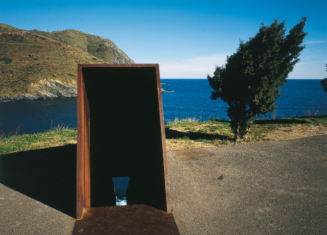 Walter-Benjamin-Gedenkstätte - Portbou | Secret World Trip Planner