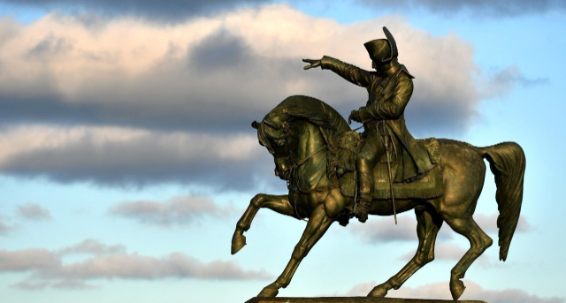 La Statua di Napoleone - Cherbourg-en-Cotentin | Secret World Trip Planner