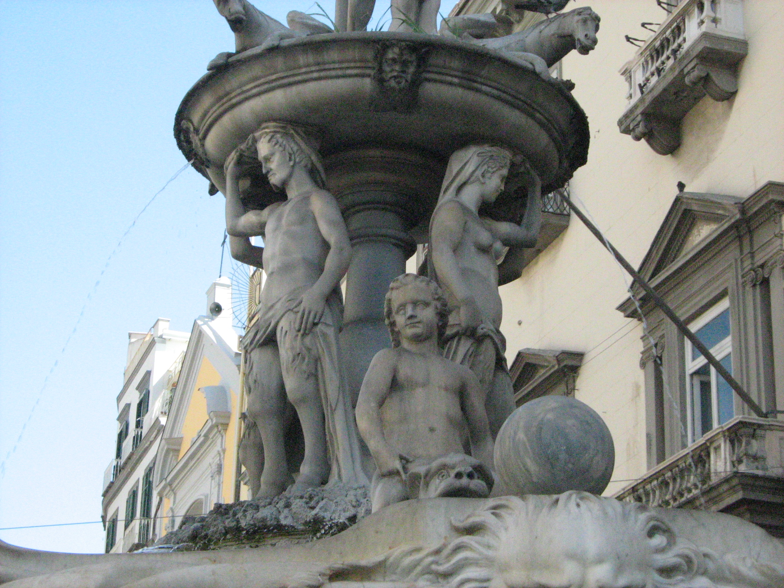 De Neptunusfontein — Napoli