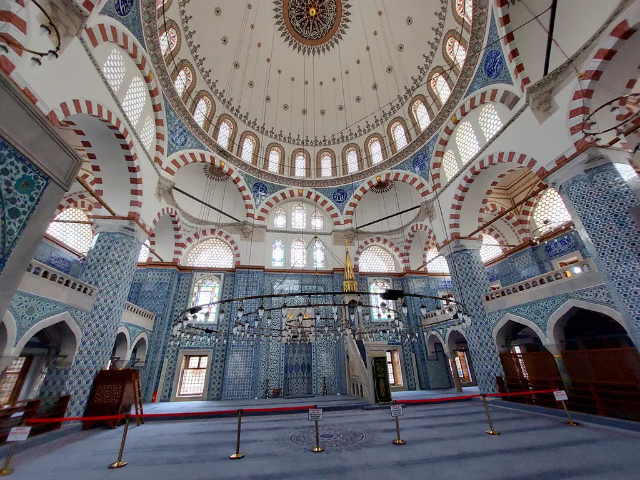 Rustem Pasha Mosque - Moschea di Rüstem Pascià | Secret World Trip Planner