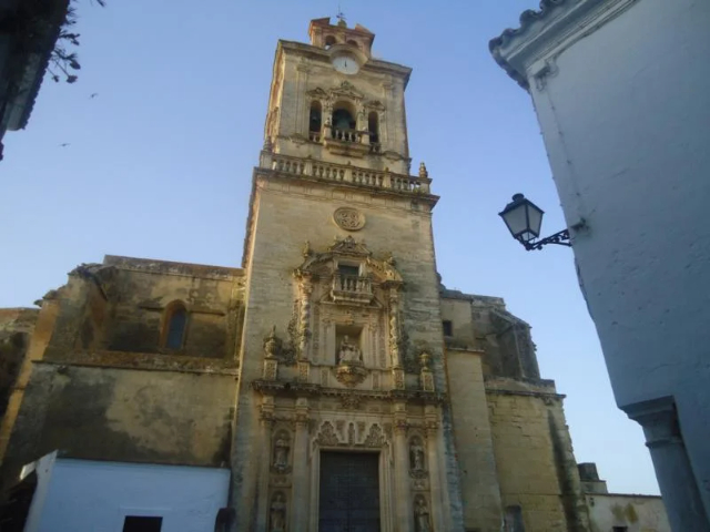 Iglesia de San Pedro - Arcos de la Frontera | Secret World Trip Planner