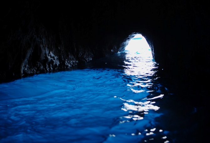 La Grotte bleue, ou Grotta Azzurra à Capri - Grotta Azzurra | Secret World Trip Planner