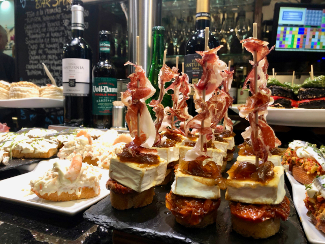 ピンチョス - San Sebastián | Secret World Trip Planner