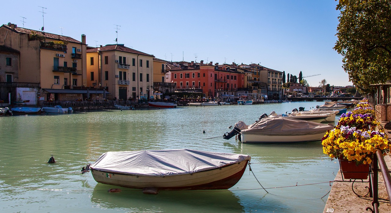 Peschiera del Garda and its Walls - Peschiera del Garda | Secret World Trip Planner