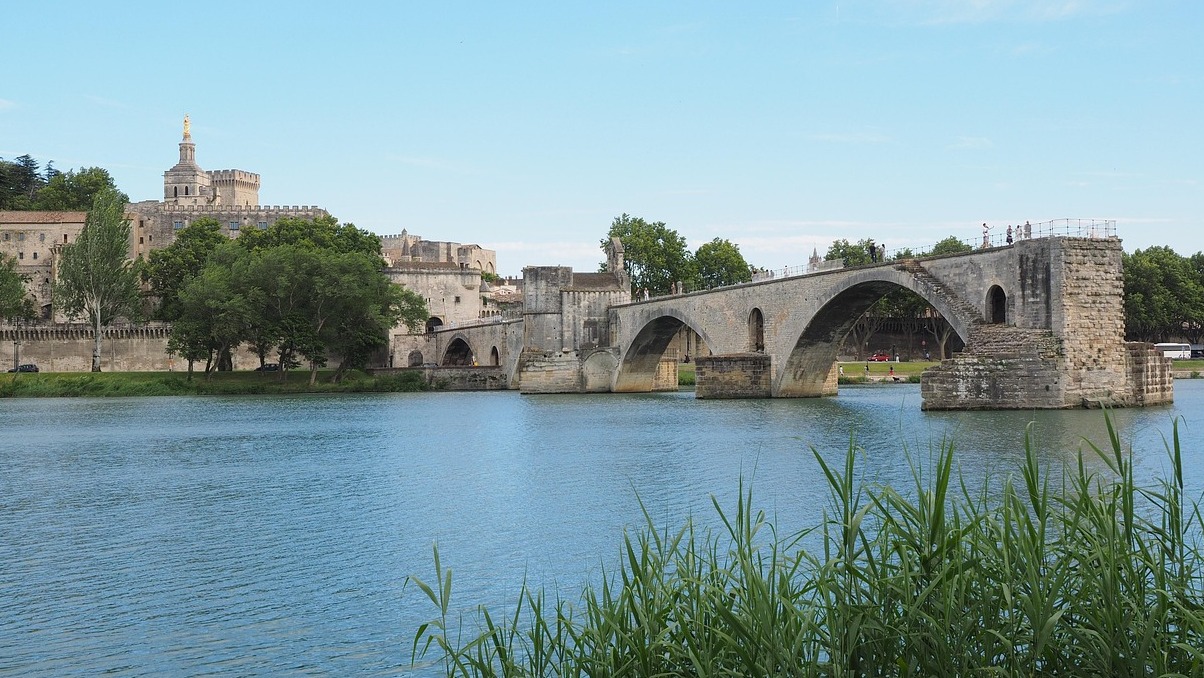 Le Rocher des Doms, site du premier établissement d'Avignon - Avignon | Secret World Trip Planner